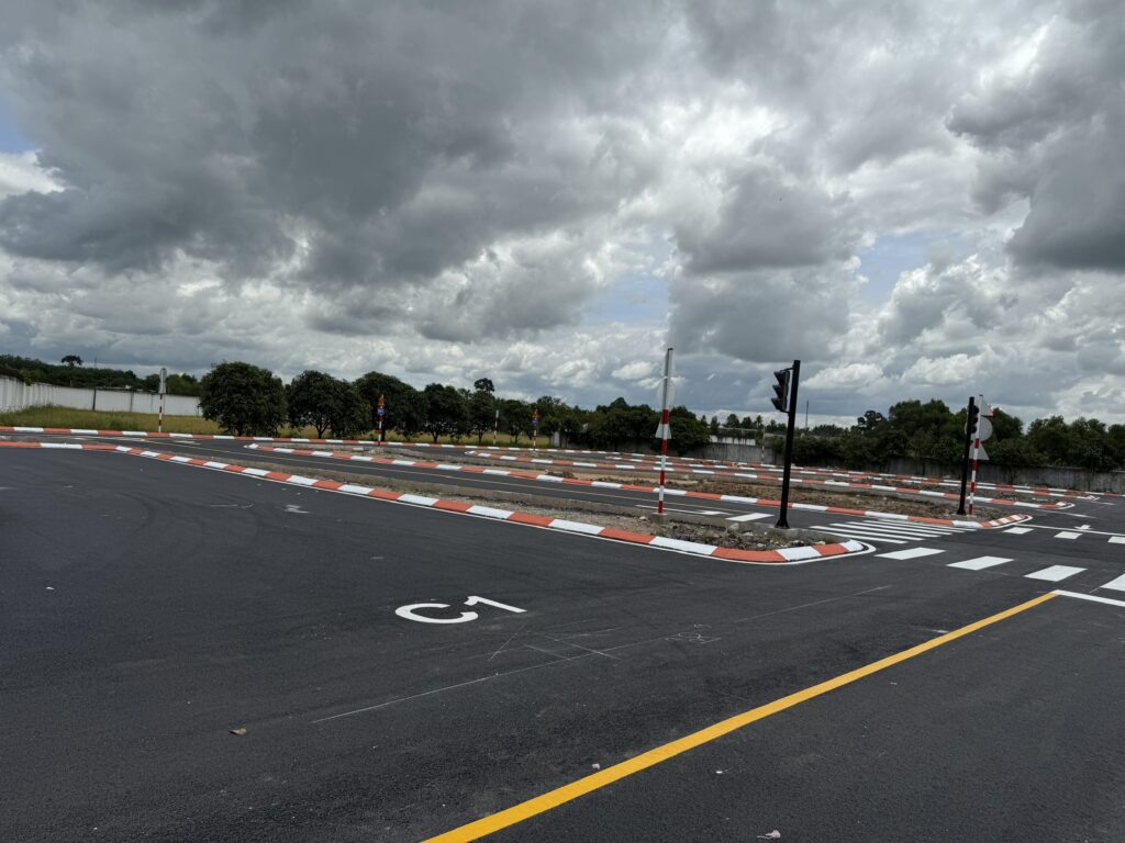 sân tập lái Trung tâm Lâm Gia quận 10