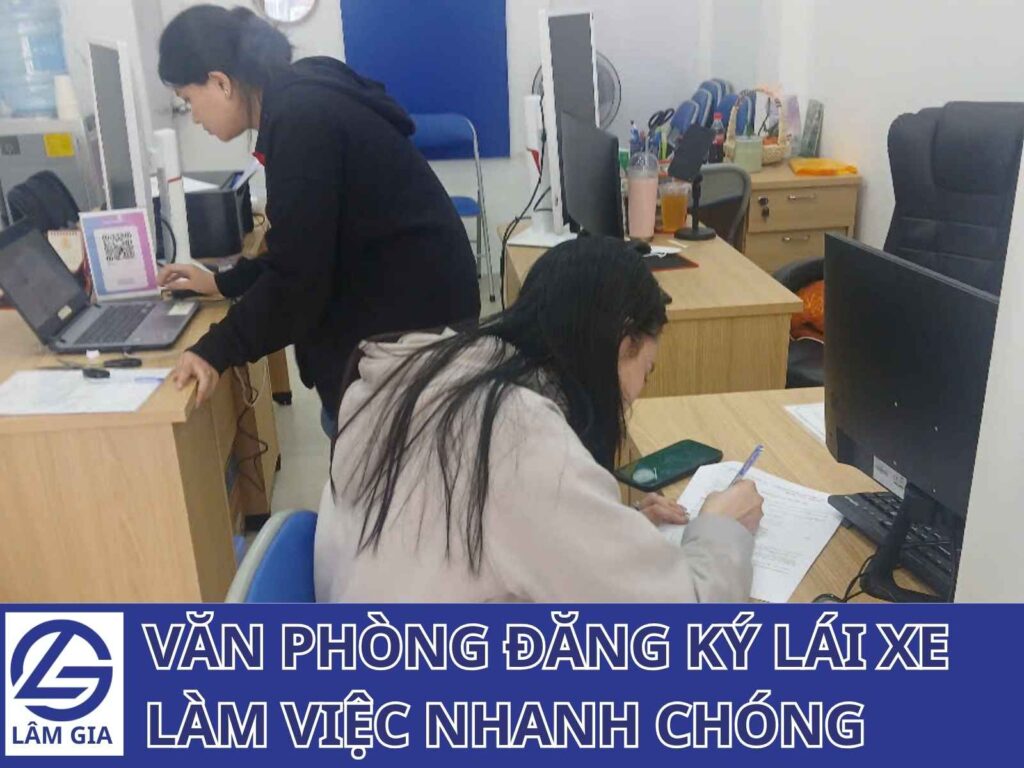 Văn phòng chuẩn bị hồ sơ thi nhanh